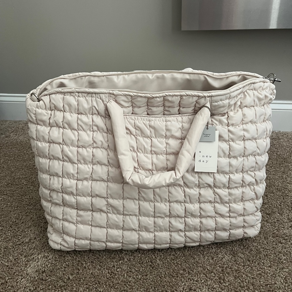 A New Day Duffle Weekender Bag in Off White color.